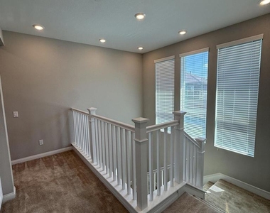 1767 Whitmore Loop - Photo Thumbnail 16
