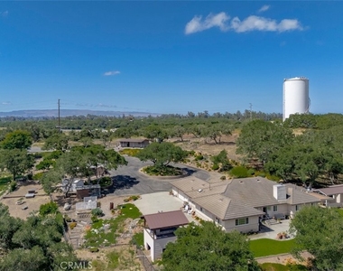 688 Willow Road - Photo Thumbnail 41
