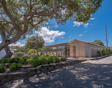 688 Willow Road - Photo Thumbnail 7