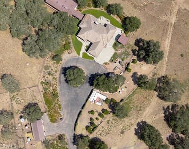 688 Willow Road - Photo Thumbnail 38