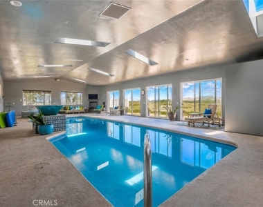688 Willow Road - Photo Thumbnail 32