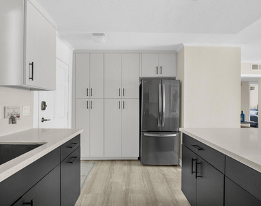 3762 Hughes Avenue - Photo Thumbnail 11