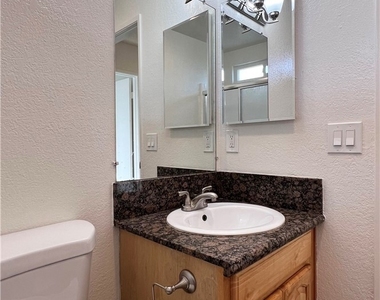 765 Florida Street - Photo Thumbnail 10