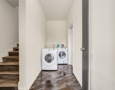 4410 Bowman - Photo Thumbnail 20