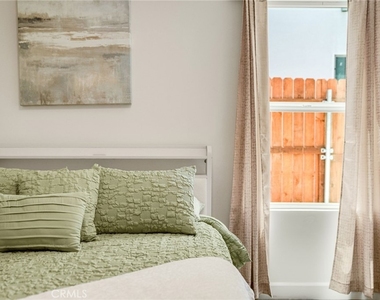 4410 Bowman - Photo Thumbnail 11