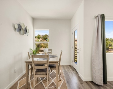 4410 Bowman - Photo Thumbnail 2