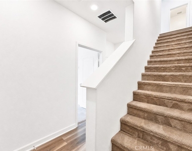 4316 Canyon Coral Lane - Photo Thumbnail 9