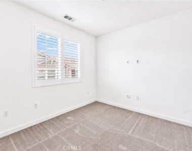 4316 Canyon Coral Lane - Photo Thumbnail 19