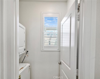 4316 Canyon Coral Lane - Photo Thumbnail 13