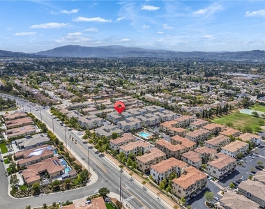 4316 Canyon Coral Lane - Photo Thumbnail 34