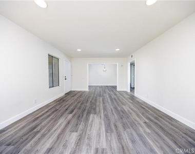 84 Clearbrook - Photo Thumbnail 5