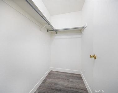 84 Clearbrook - Photo Thumbnail 21