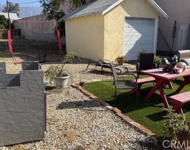 461 Del Monte Street - Photo Thumbnail 9