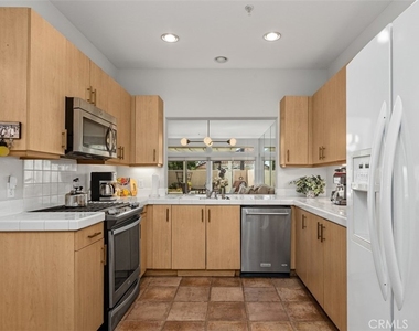 28931 San Solaire - Photo Thumbnail 14