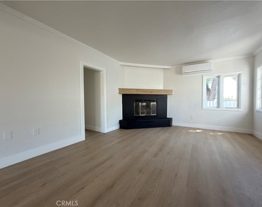 2315 Berry Street - Photo Thumbnail 7