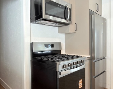 2315 Berry Street - Photo Thumbnail 20