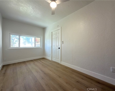 2315 Berry Street - Photo Thumbnail 6