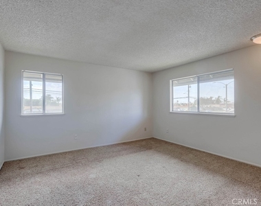 9502 Pettswood Dr - Photo Thumbnail 18