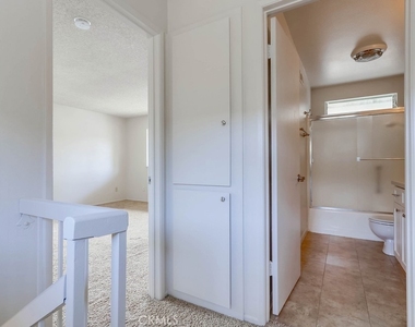 9502 Pettswood Dr - Photo Thumbnail 14