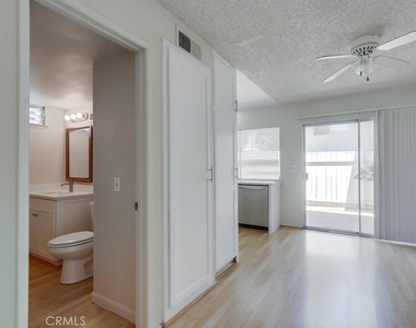 9502 Pettswood Dr - Photo Thumbnail 5