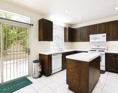 13508 Evergreen Street - Photo Thumbnail 8