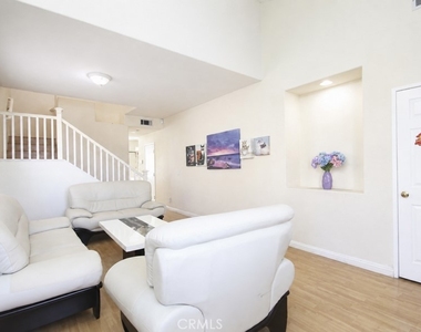 13508 Evergreen Street - Photo Thumbnail 4