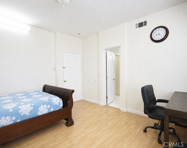 13508 Evergreen Street - Photo Thumbnail 18