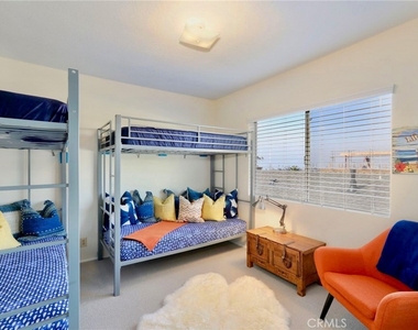 2824 Ocean Boulevard - Photo Thumbnail 23