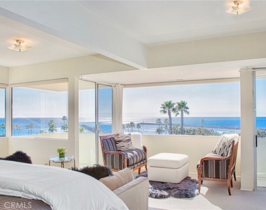 2824 Ocean Boulevard - Photo Thumbnail 4