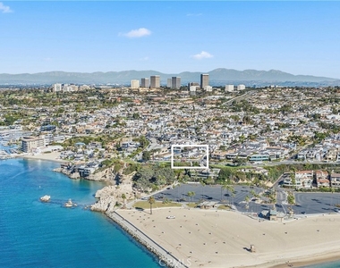 2824 Ocean Boulevard - Photo Thumbnail 1