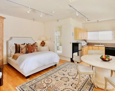 2824 Ocean Boulevard - Photo Thumbnail 25