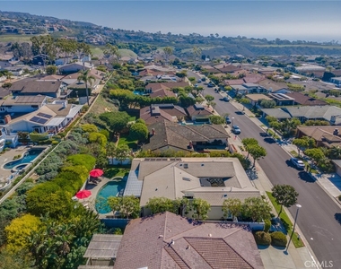 1412 Seacrest Drive - Photo Thumbnail 2