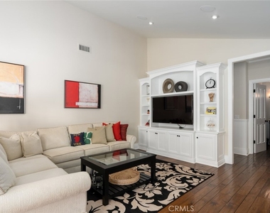 1412 Seacrest Drive - Photo Thumbnail 15