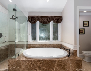 1412 Seacrest Drive - Photo Thumbnail 24