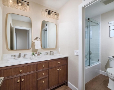 3045 Greenwich Street - Photo Thumbnail 17