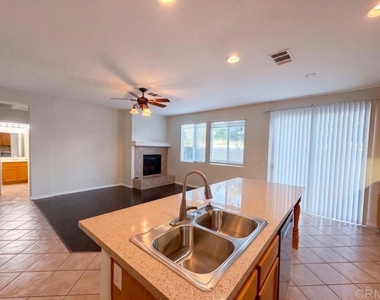 38408 Tranquila Avenue - Photo Thumbnail 1
