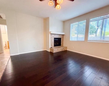 38408 Tranquila Avenue - Photo Thumbnail 2