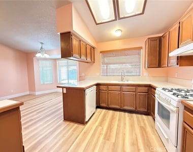22511 Radnor Lane - Photo Thumbnail 6