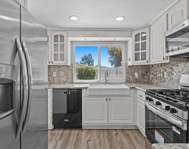 8250 Whispering Tree - Photo Thumbnail 15