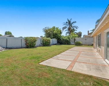 8250 Whispering Tree - Photo Thumbnail 30