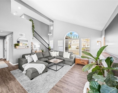 5802 Applecross Drive - Photo Thumbnail 6