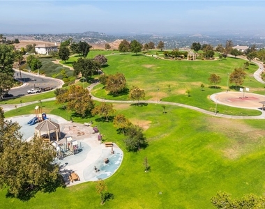 5802 Applecross Drive - Photo Thumbnail 36