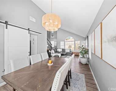 5802 Applecross Drive - Photo Thumbnail 9