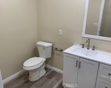 25462 Cole Street - Photo Thumbnail 9