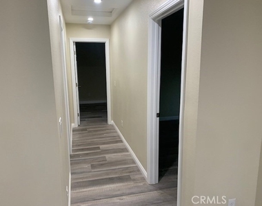 25462 Cole Street - Photo Thumbnail 6