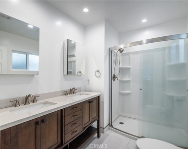1400 Leland Way - Photo Thumbnail 19