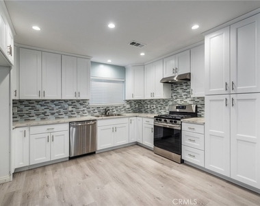 1400 Leland Way - Photo Thumbnail 10