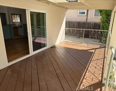 1824 Oakwood Avenue - Photo Thumbnail 17