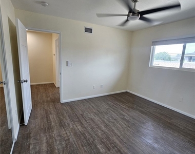 8041 Puritan - Photo Thumbnail 12