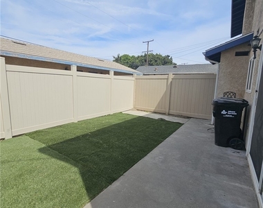 8039 Puritan - Photo Thumbnail 16
